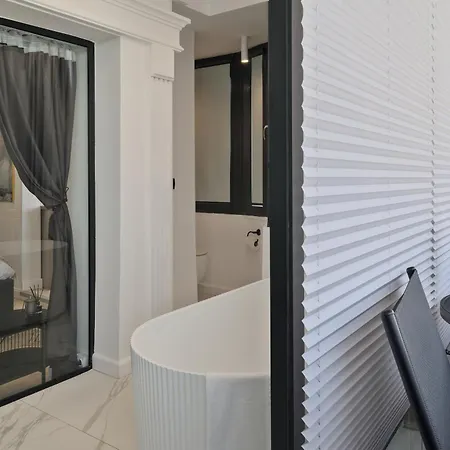 City View - Luxury Apartment A - Old City - Victoriei Bucarest Extérieur photo