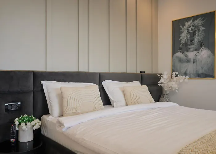 City View - Luxury Apartment A - Old City - Victoriei