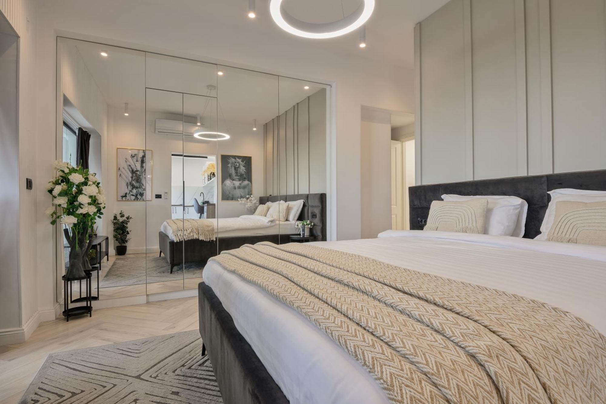 View - Luxury A - Old - Victoriei Appartement
